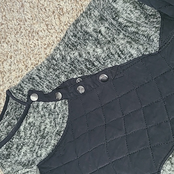 Abercrombie and Fitch Pullover Qulited Fleece Sweater Jacket - Picture 4 of 5